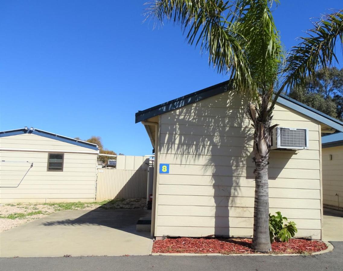 Moonta Bay Cabins Motel Port Moonta Exterior photo
