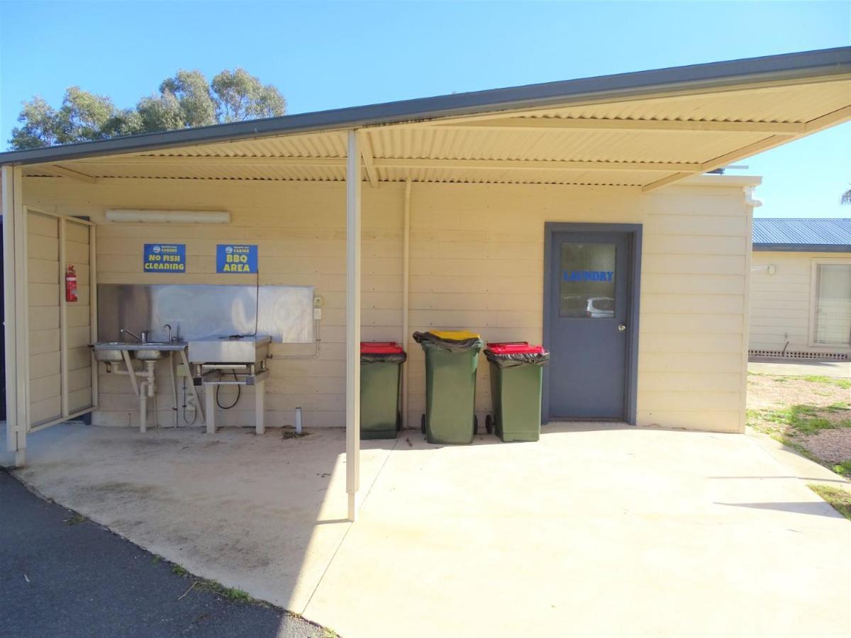Moonta Bay Cabins Motel Port Moonta Exterior photo